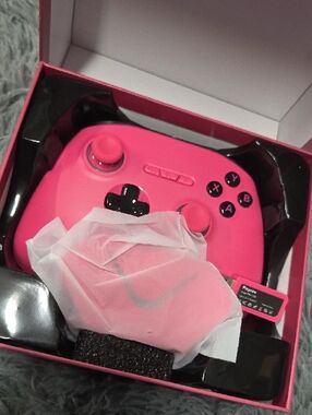 Pink Wireless Gaming Controller For PC - SW - ANDROID - IOS